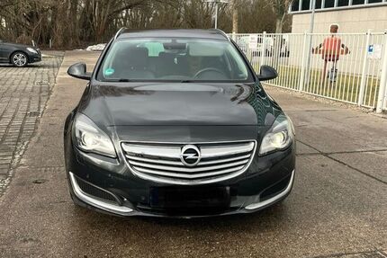 Opel Insignia 149.100 km 7.000 &euro; Potsdam 14482