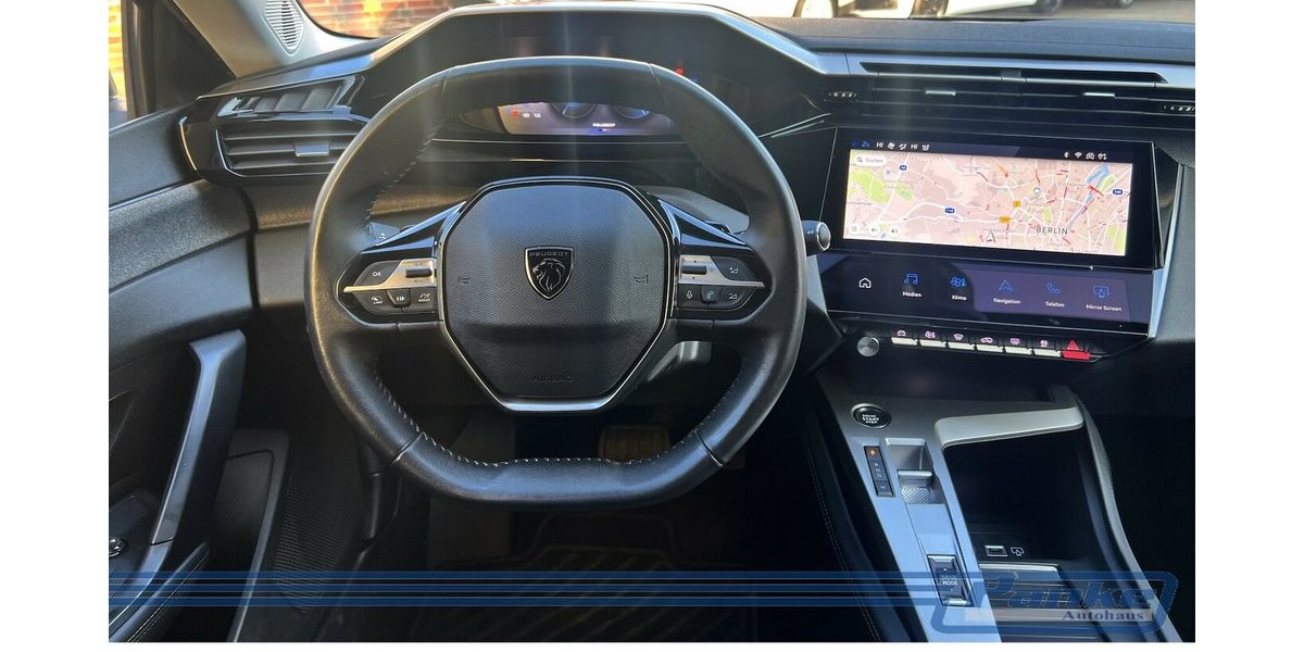 Peugeot 308 Allure EAT8*NAV*Carplay*LED*360°*Cockpit 150.000 km 14.990 &euro; Berlin 13187