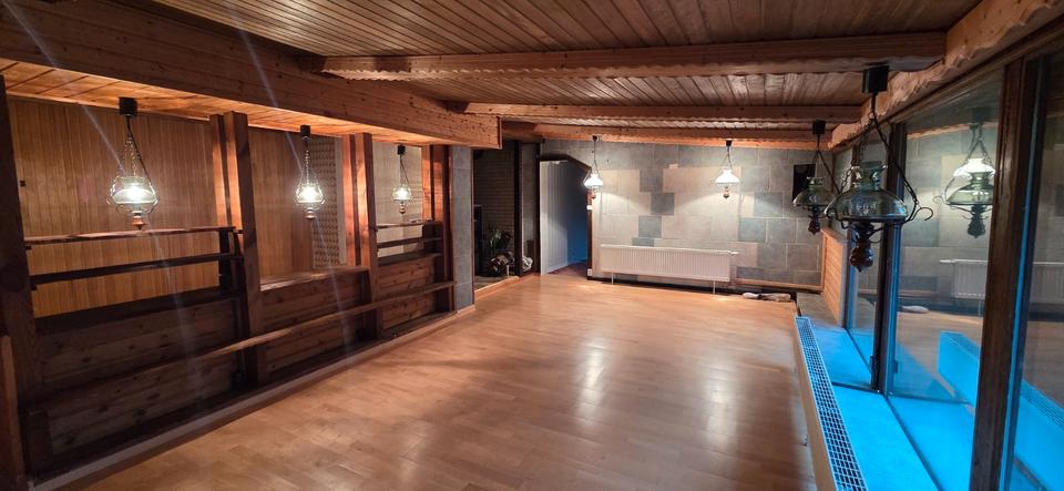 Villa Berlin Spandau - 2 Zimmer, 140 m&sup2;, 1.800&euro; | Angebot:26392302