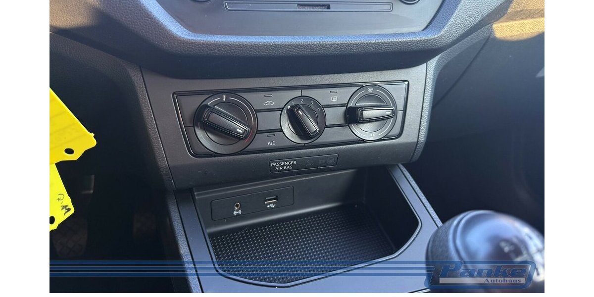 Seat Ibiza 1.0 TSI Reference*Tempo*BT*Klima*1.Hand 134.624 km 7.990 &euro; Berlin 13187