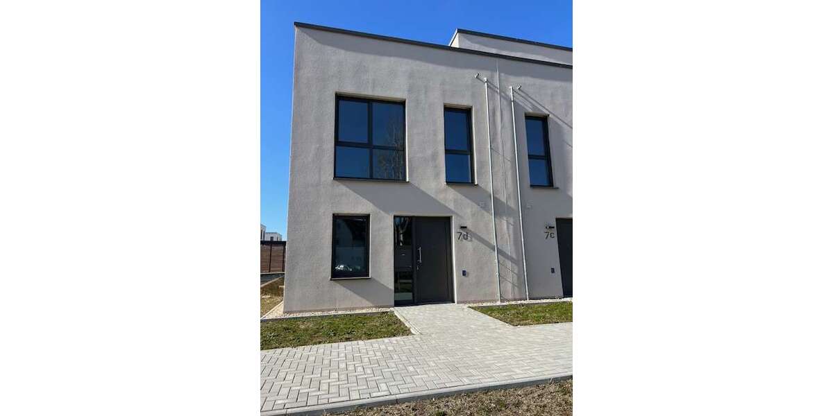 Einfamilienhaus Königs Wusterhausen - 3 Zimmer, 106 m&sup2;, 1.585&euro; | Angebot:23786435