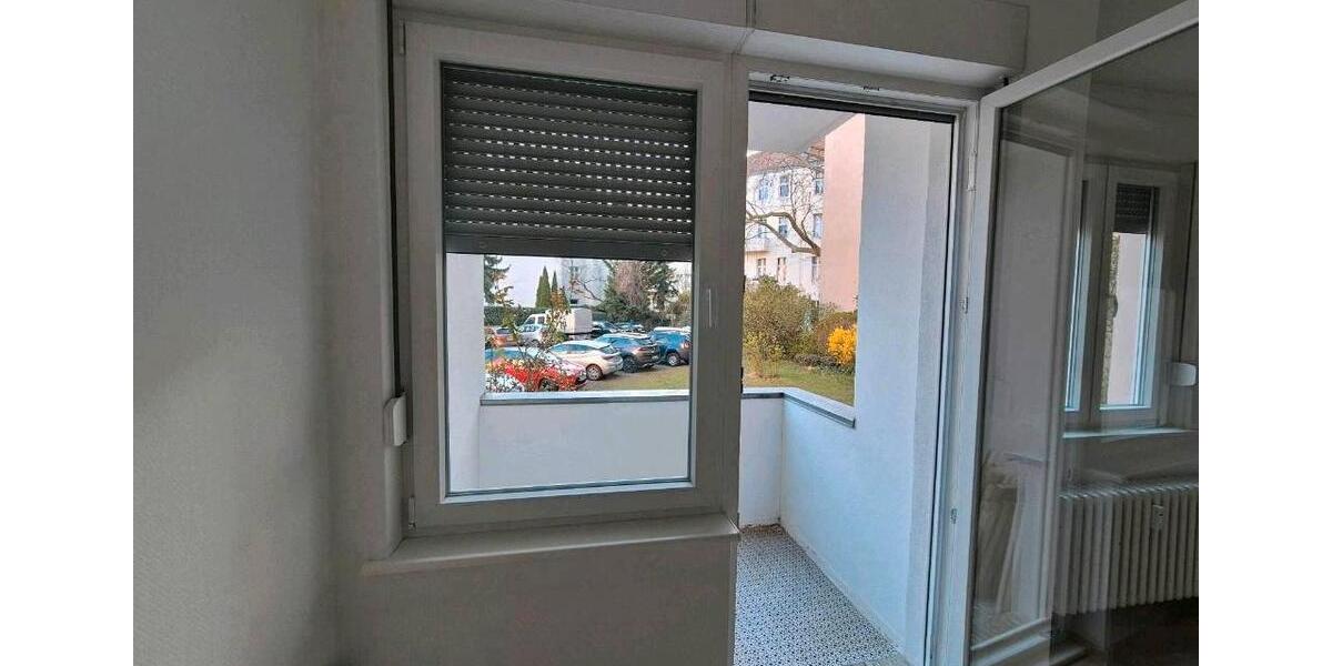 Erdgeschoßwohnung Berlin Charlottenburg-Wilmersdorf - 1 Zimmer, 32 m&sup2;, 750&euro; | Angebot:25968258