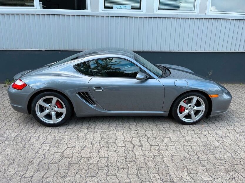 Porsche Cayman 74.000 km 29.400 € Berlin 10117