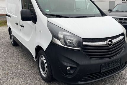 Opel Vivaro 151.554 km 9.999 &euro; Berlin 12099