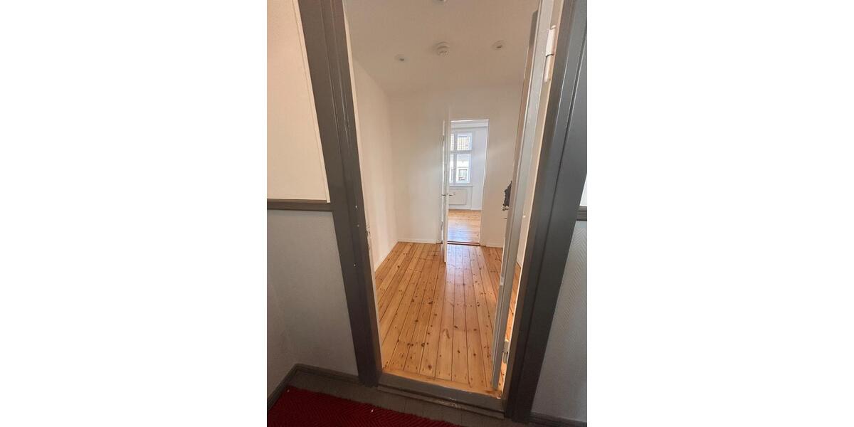 Hochparterre Zeuthen - 4.5 Zimmer, 107 m&sup2;, 1.370&euro; | Angebot:26396794
