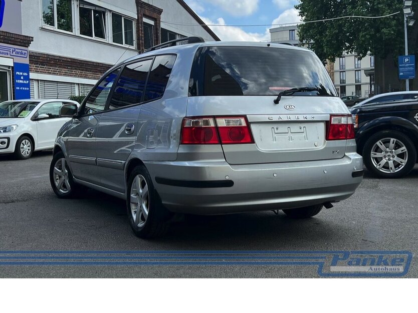 Kia Carens 2.0 16V EX Van*SchiebeD.*Klima*PDC*Bluet* 109.096 km 1.100 € Berlin 13187
