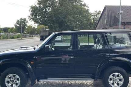 Nissan Patrol 119.000 km 15.950 € Berlin 12681