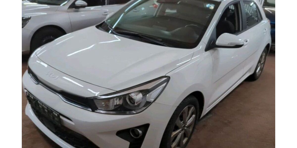 Kia Rio 82.584 km 11.790 &euro; Falkensee 14612