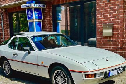 Porsche 924
