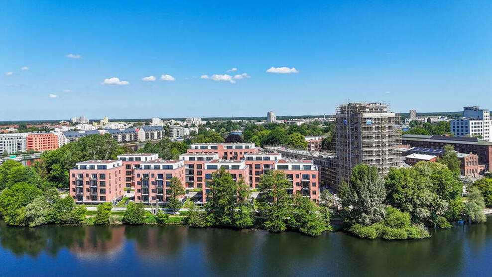 Work-Life-Balance pur: Insel Eiswerder - Bürofläche mit Wasserblick & Top-Anbindung