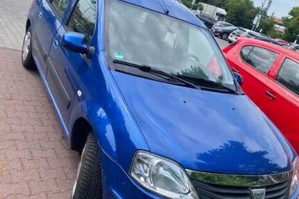 Dacia Logan 221.365 km 3.300 &euro; Berlin 14052