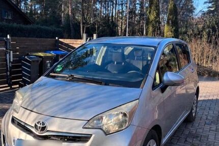 Toyota Verso-S 94.000 km 6.898 &euro; Velten 16727