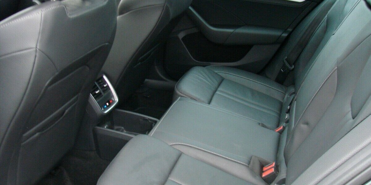 Skoda Octavia 2,0TDI Selection Leder Pano ACC Standheizu 15.681 km 33.980 &euro; Falkensee 14612