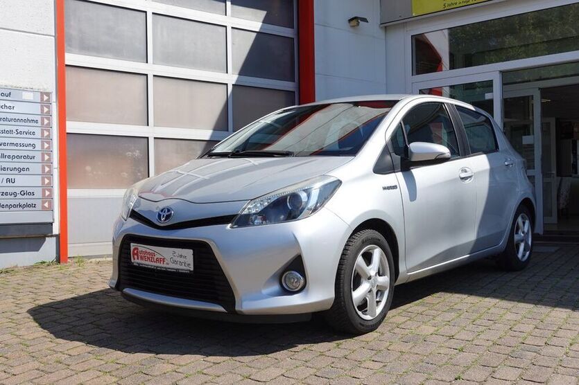 Yaris