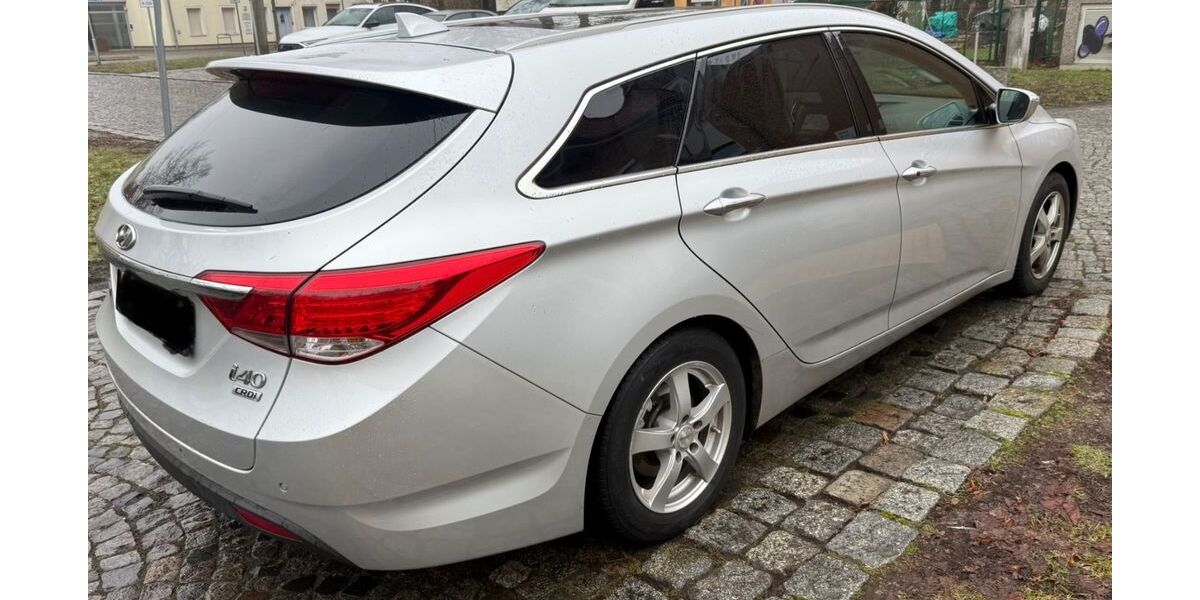 Hyundai i40 157.800 km 7.699 &euro; Berlin 13507