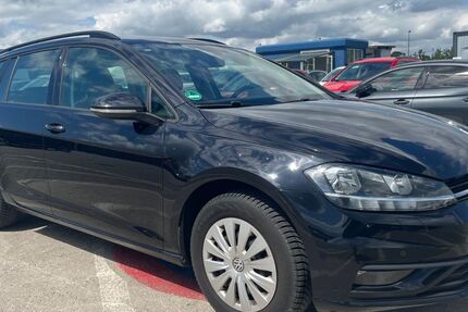 VW Golf 203.408 km 6.499 &euro; Mittenwalde 15749