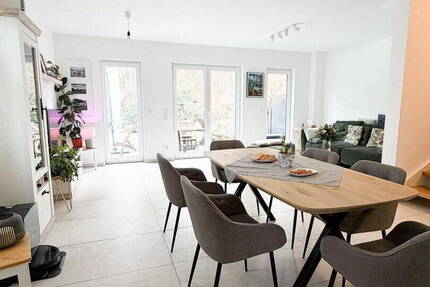 Haus Berlin Spandau - 5 Zimmer, 151 m&sup2;, 2.790&euro; | Angebot:26527572