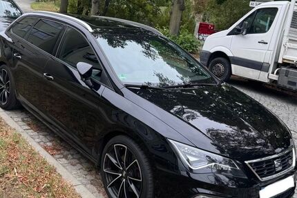 Seat Leon 73.400 km 19.299 &euro; Schönefeld 12529