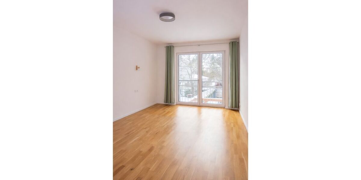 Provisionsfrei* Helles Zuhause mit Gartenidylle & Stellplatz - perfekt für Familien - Reihenmittelhaus Berlin Spandau | Angebot:26085367