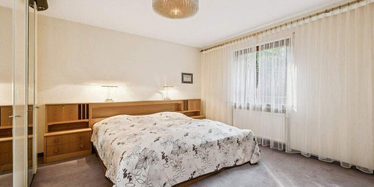 Einfamilienhaus Berlin Frohnau - 7 Zimmer, 240 m&sup2;, 1.295.000&euro; | Angebot:25789082