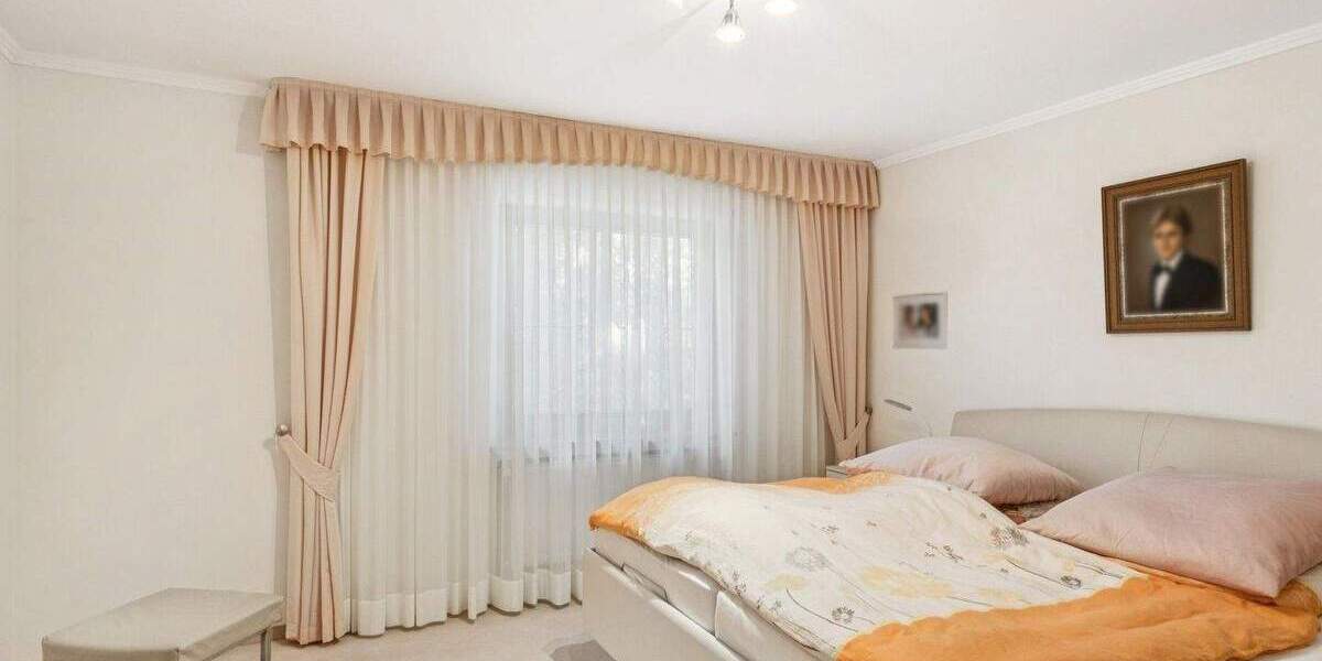 Einfamilienhaus Berlin Frohnau - 7 Zimmer, 240 m&sup2;, 1.295.000&euro; | Angebot:25789082