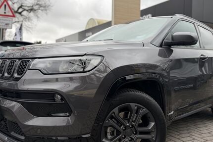 Jeep Compass 37.657 km 25.995 &euro; Berlin 13127