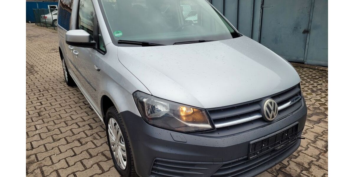 VW Caddy 418.458 km 8.900 &euro; Berlin 12277