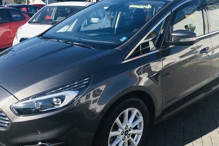Ford S-Max 55.750 km 22.900 € Berlin 13127