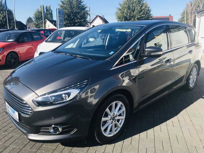 Ford S-Max 55.750 km 22.900 € Berlin 13127