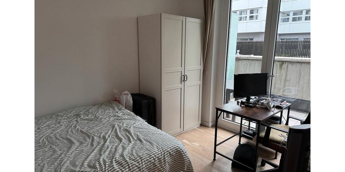 Erdgeschoßwohnung Berlin Mitte - 2 Zimmer, 38 m&sup2;, 1.200&euro; | Angebot:24878390