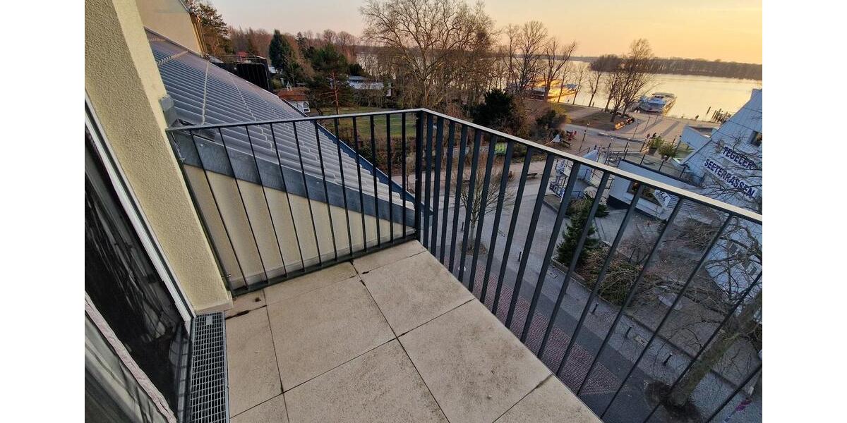 Dachgeschoßwohnung Berlin Reinickendorf - 2 Zimmer, 48 m&sup2;, 1.274&euro; | Angebot:25951089