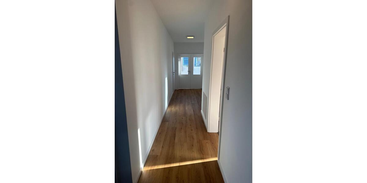 Dachgeschoßwohnung Ahrensfelde - 3 Zimmer, 86 m&sup2;, 1.600&euro; | Angebot:24830398