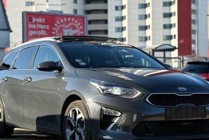 Kia ceed Sportswagon 123.000 km 15.900 &euro; Berlin 12353