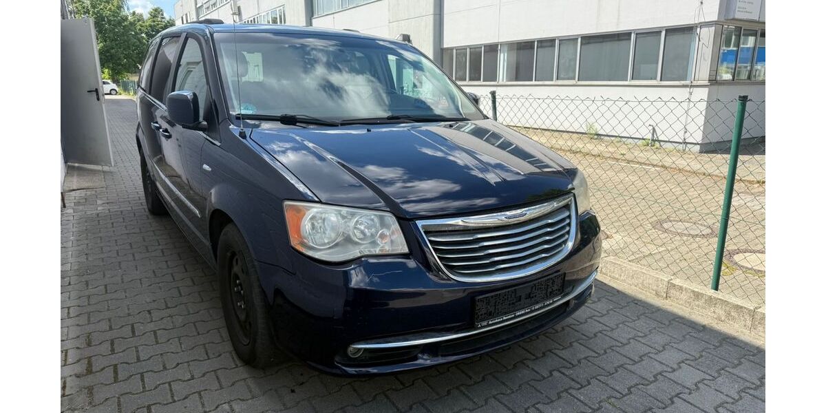 Chrysler Grand Voyager 260.100 km 8.990 € Berlin 12277
