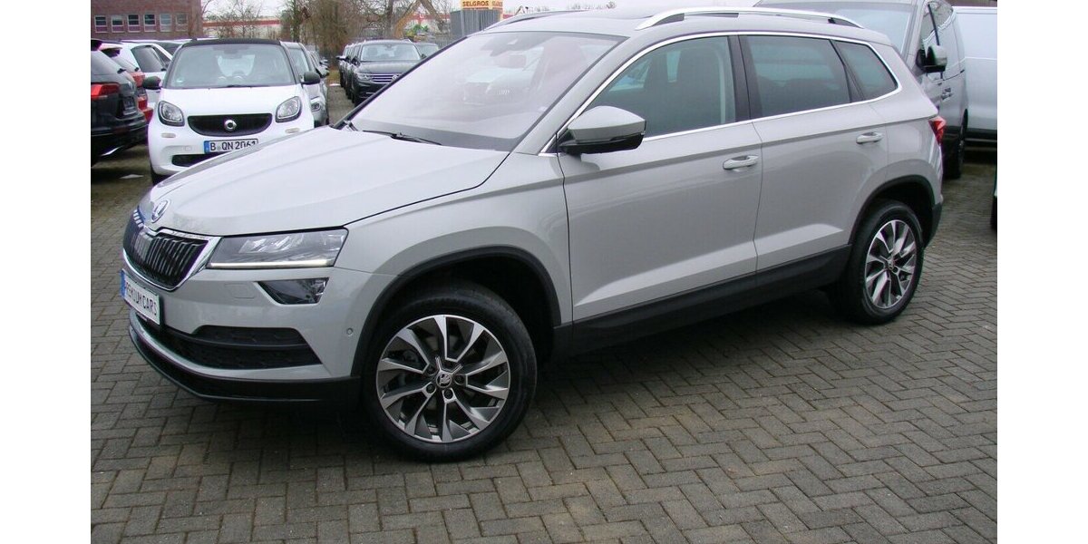 Skoda Karoq 1,5TSi Clever ACC 360° LED Panorama AHK 56.303 km 26.980 &euro; Falkensee 14612