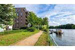 Moderne 2-Zimmer-Wohnung mit Balkon in erstklassiger Wasserlage und Blick auf die Spree 2 zimmer