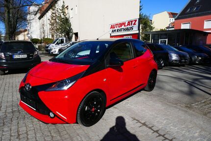 Toyota Aygo (X) 90.216 km 8.799 &euro; Berlin-Tempelhof 12105