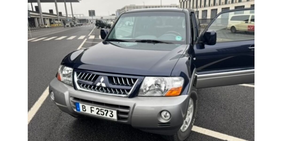 Mitsubishi Pajero 55.000 km 22.999 &euro; Berlin 10245