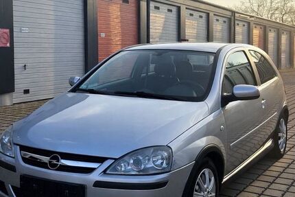 Opel Corsa 100.365 km 1.499 &euro; Schönefeld 12529
