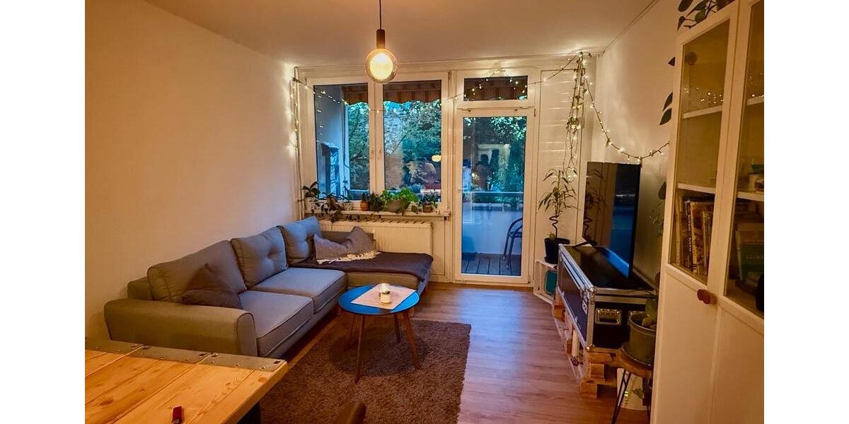 Etagenwohnung Potsdam Berliner Vorstadt - 2 Zimmer, 67 m&sup2;, 260&euro; | Angebot:25877669