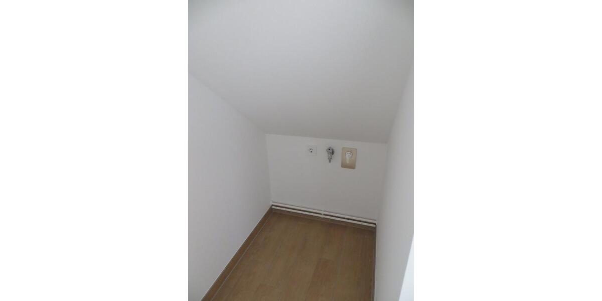 Dachgeschoßwohnung Bernau bei Berlin - 2 Zimmer, 65 m&sup2;, 720&euro; | Angebot:25640265