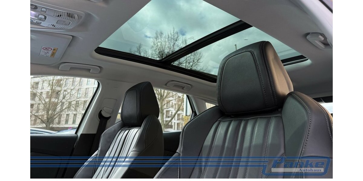 Peugeot 3008 Pano*F+R-Cam*Leder*Navi*Car-Play*E-Heck* 68.784 km 15.990 &euro; Berlin 13187