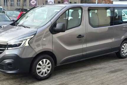 Renault Trafic 88.900 km 23.890 &euro; Berlin 13581