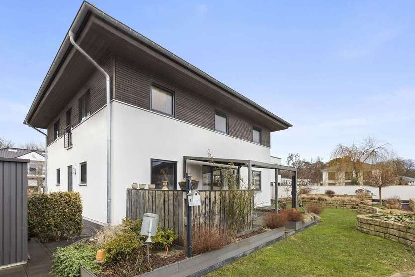 Haus zum Kaufen in Potsdam 799.000 € 190 m²