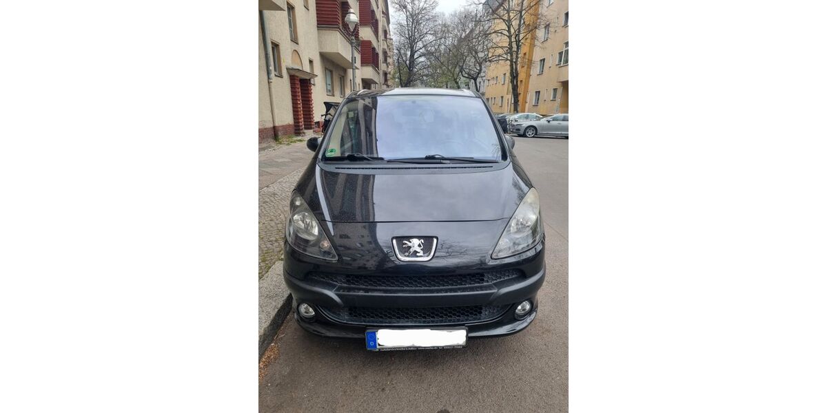 Peugeot 1007 65.371 km 3.200 &euro; Berlin 12053