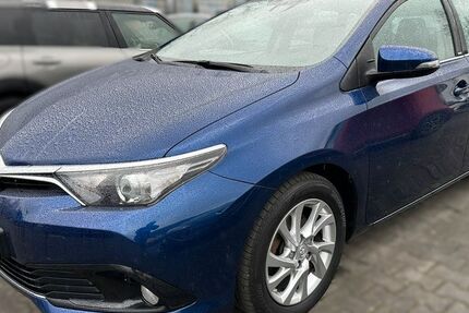 Toyota Auris 46.000 km 13.999 &euro; Berlin-Spandau 13585