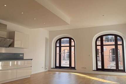 Wohnung Berlin Mitte - 2 Zimmer, 92 m&sup2;, 1.746&euro; | Angebot:27086705