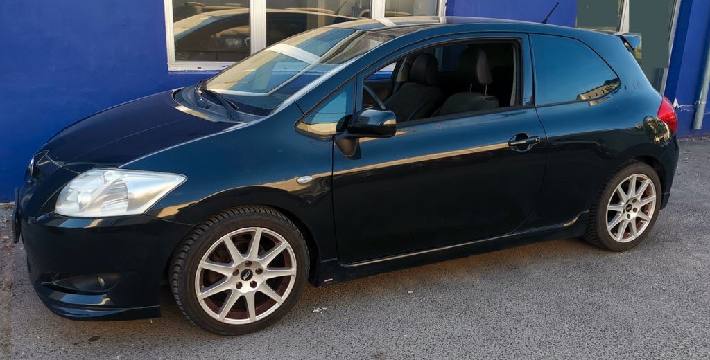 Toyota Auris 200.000 km 3.000 &euro; Berlin 13405