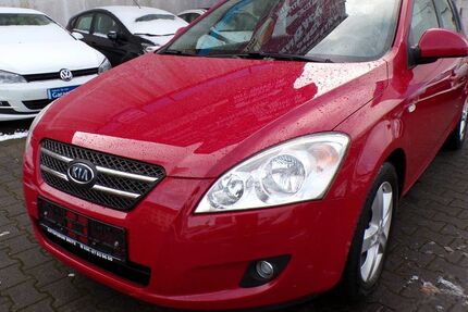 Kia ceed / Ceed 118.000 km 6.490 &euro; Berlin 12347