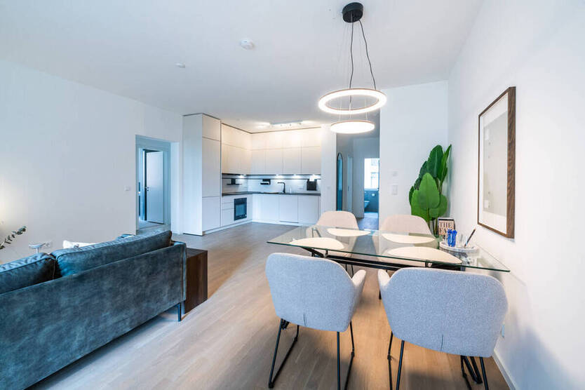 Balkon, Aufzug, Stellplatz: 3-Zimmer-Wohnung im NEUBAU-Quartier - Insel Eiswerder direkt am Wasser